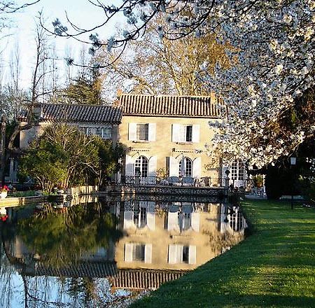 Domaine Du Moulin Hotel Сен-Лоран-дез-Арбр Екстериор снимка
