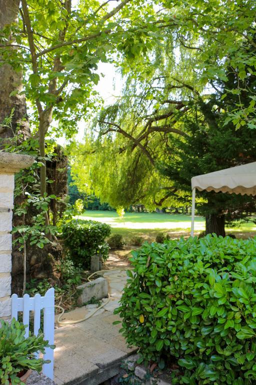 Domaine Du Moulin Hotel Сен-Лоран-дез-Арбр Екстериор снимка