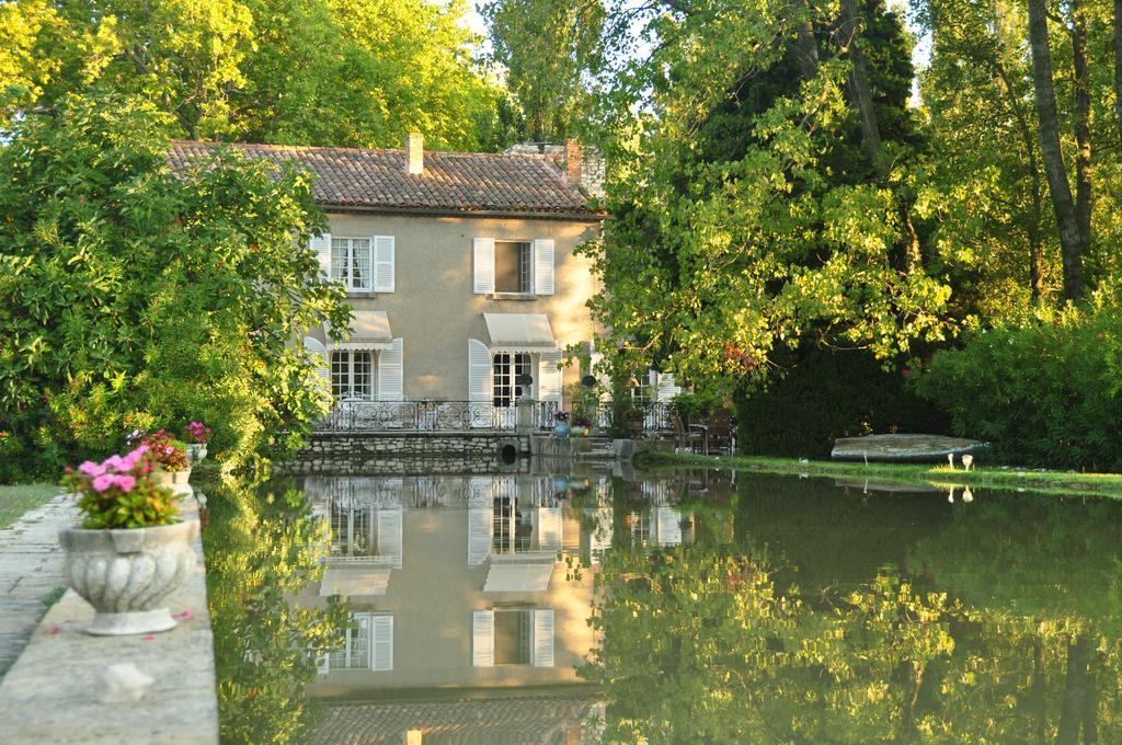 Domaine Du Moulin Hotel Сен-Лоран-дез-Арбр Екстериор снимка
